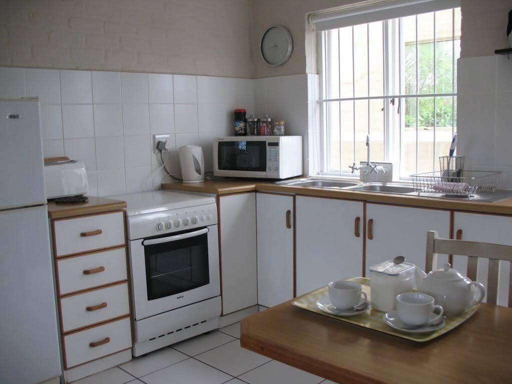 Guadeloupe Self Catering Apartment Книсна Екстериор снимка